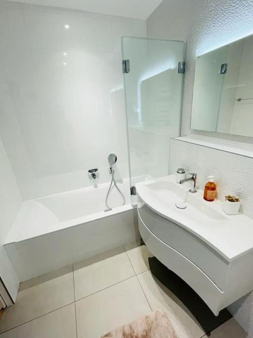 Appartement Luxury 3 Bedrooms Flat In The Heart Of Gasperich Terrace And Parking-cd2 Luxemburg